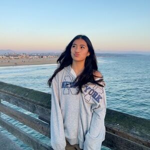 Meet your Posher, Gaby